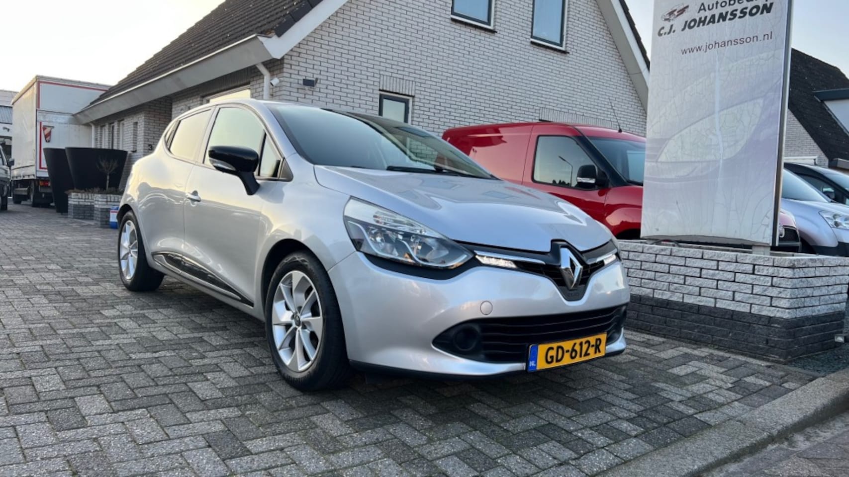 Renault Clio - 1.5 dci eco Expression - AutoWereld.nl