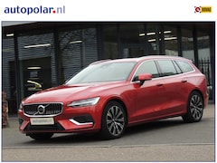 Volvo V60 - 2.0 T6 Plug-in hybrid AWD Ultimate Bright Longe Range/Panodak/Trekhaak/ Camera etc