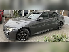 Alfa Romeo Giulia - 2.0 T Veloce Ti AWD Harman Kardon, QV stoelen, QV spoiler en skirts, sport onderstel