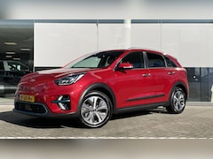 Kia e-Niro - ExecutiveLine 64 kWh Navigatie | Elektrisch verstelbare Voorstoelen | Parkeer sensoren voo