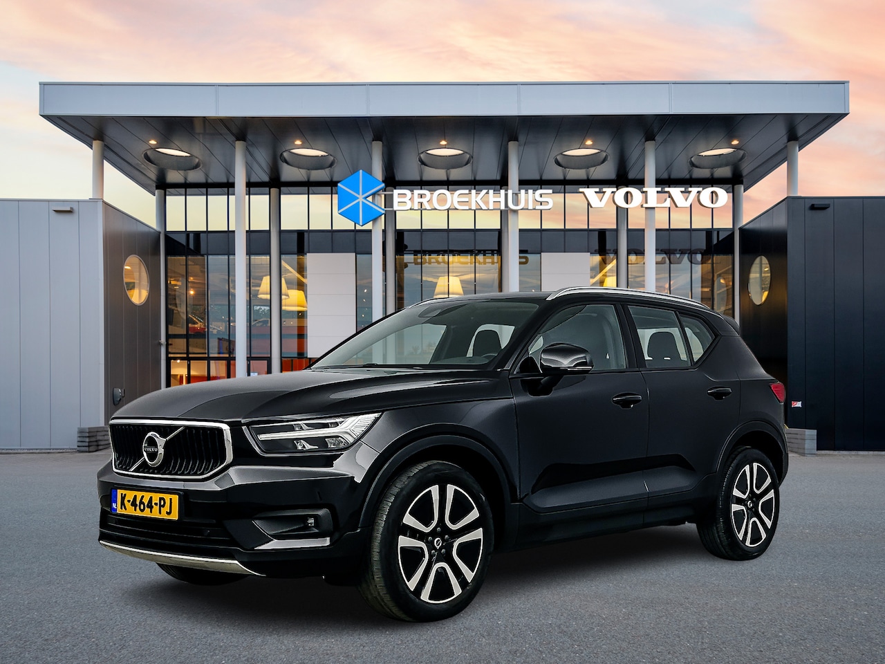 Volvo XC40 - T2 A/T Business Pro | 19" | Panoramadak | Adaptieve cruise | BLIS | Parkeercamera | Keyles - AutoWereld.nl