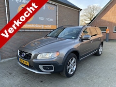 Volvo XC70 - 2.4 D5 AWD Momentum