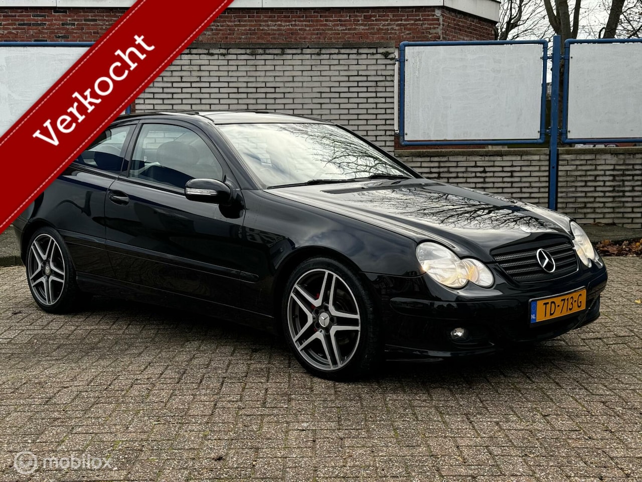 Mercedes-Benz C-klasse Coupé - 180 K. Prestige - AutoWereld.nl