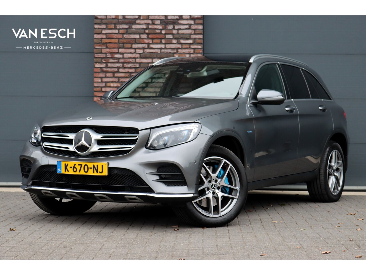 Mercedes-Benz GLC-klasse - 350e 4MATIC Premium+ AMG Line Aut7 | Panoramadak | Distronic+ | Memory | Verwarmd Stuurwie - AutoWereld.nl