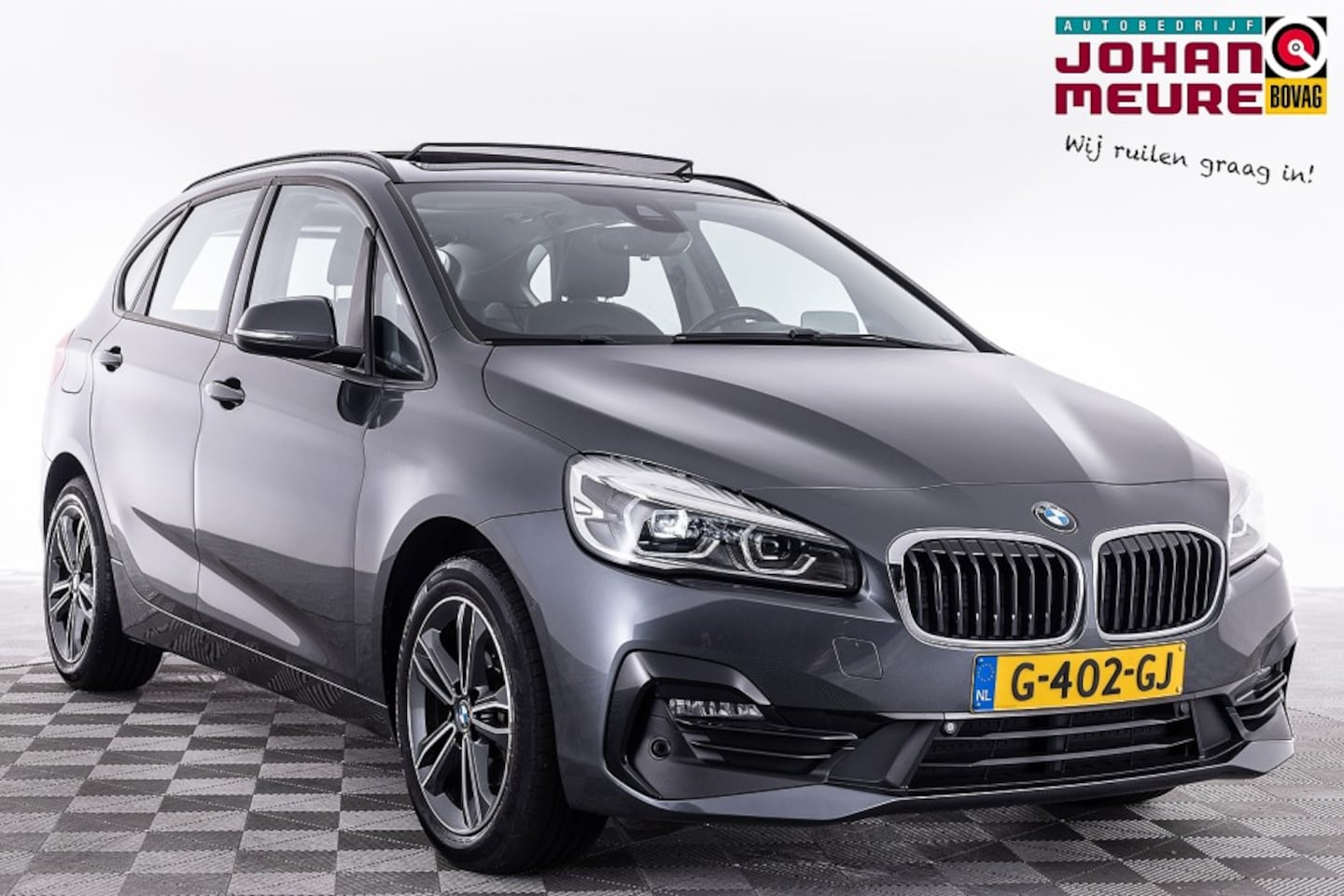 BMW 2-serie Active Tourer - 218 i Corporate Lease High Executive | LEDER | PANORAMADAK | Head-Up . - AutoWereld.nl