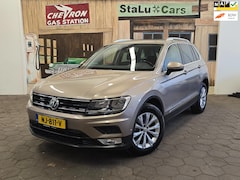 Volkswagen Tiguan - 2.0 TDI Connected Series/AIRCO/CRUISE/