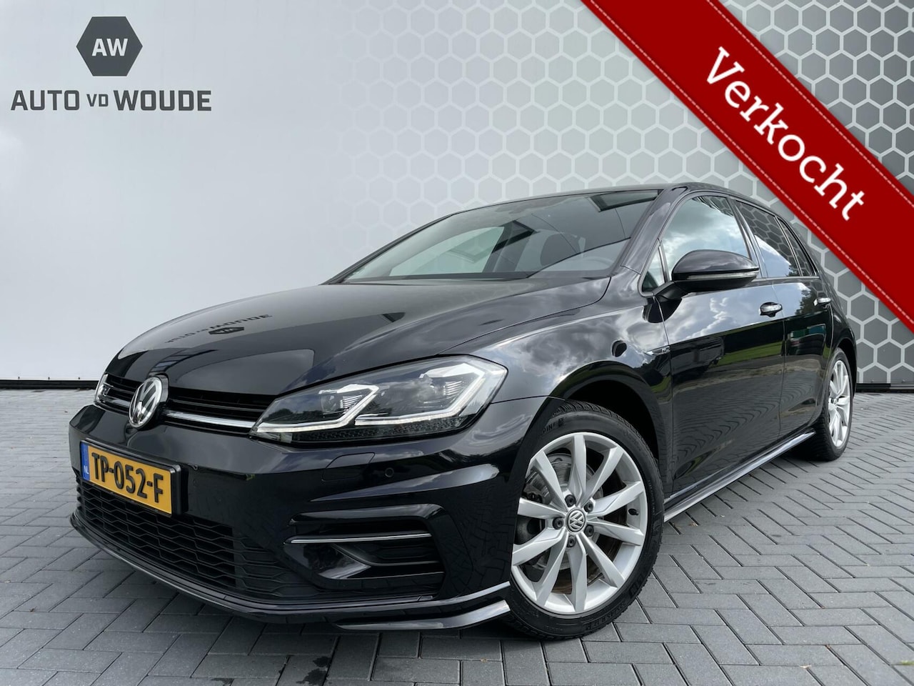 Volkswagen Golf - 1.5 TSI Highline Business R-line Virtual - AutoWereld.nl