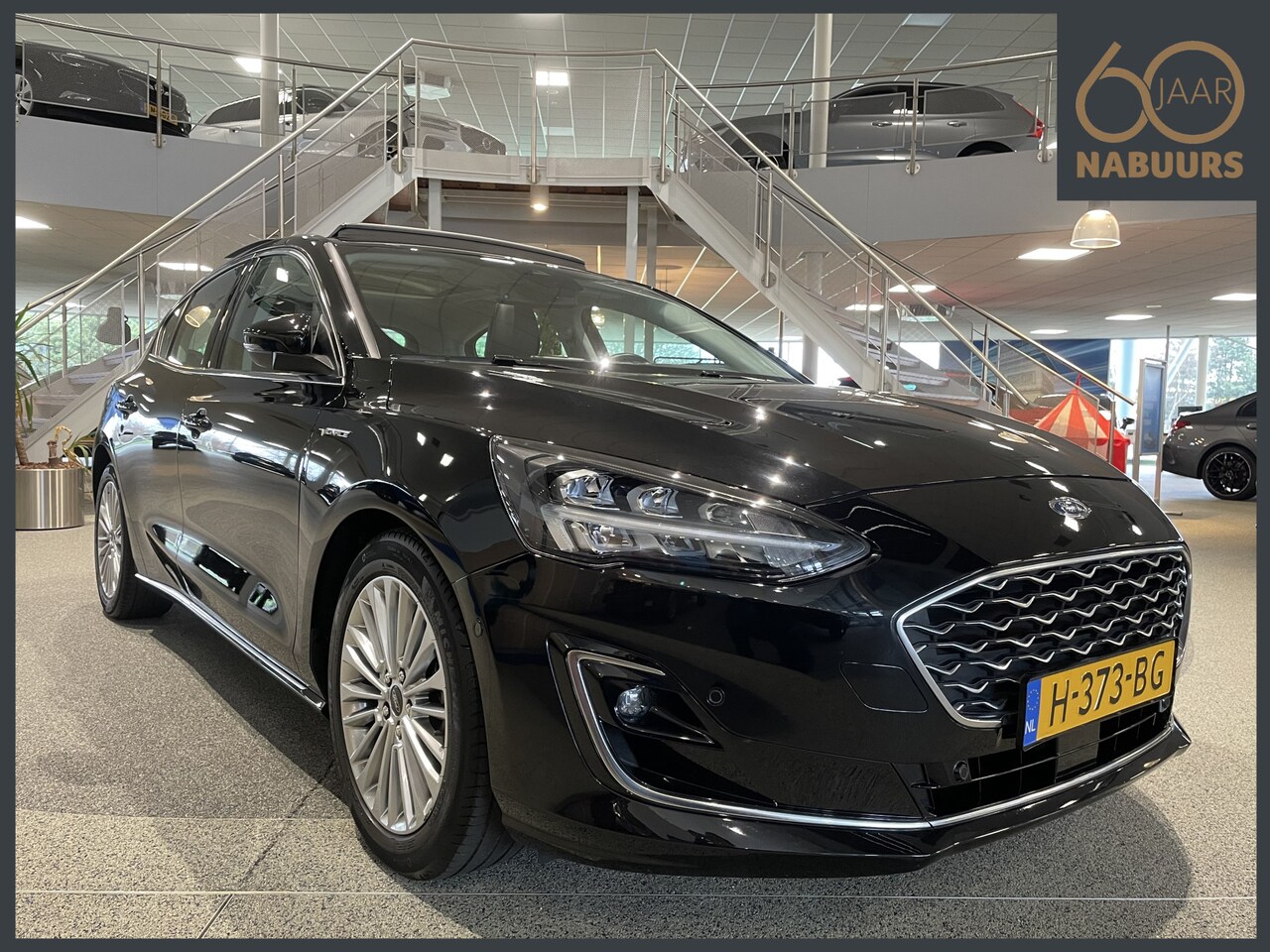 Ford Focus - 1.0 EcoBoost Vignale 1.0 EcoBoost Vignale, NL auto, Leder, Pano, HUD - AutoWereld.nl