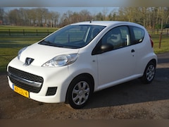 Peugeot 107 - 1.0-12V XR 2010 Wit