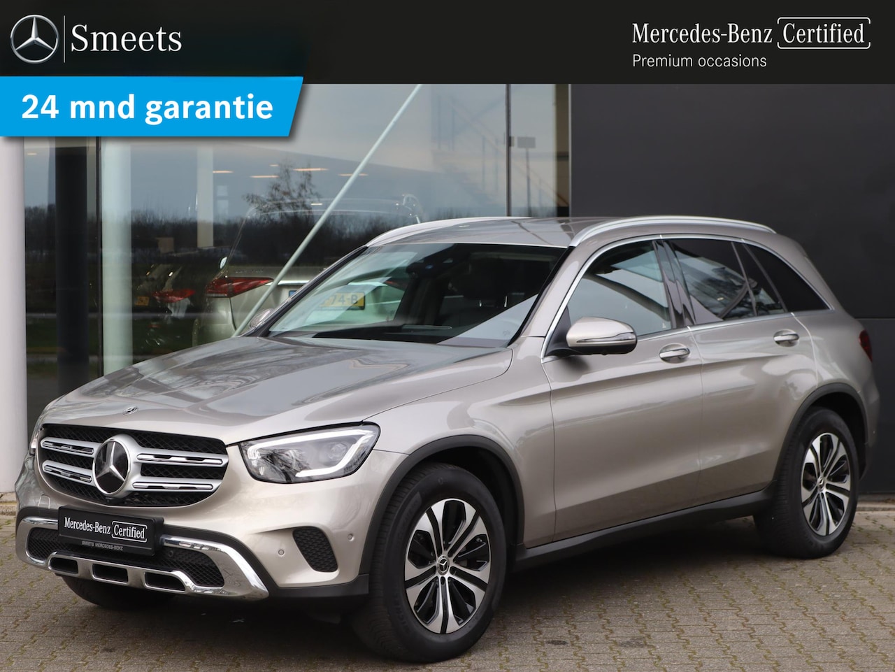 Mercedes-Benz GLC-klasse - 300 4MATIC Premium | Burmester | Trekhaak | Navigatie | LED | Camera | Automaat - AutoWereld.nl