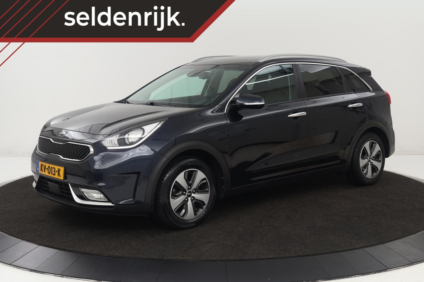 Kia Niro - 1.6 GDi Hybrid BusinessLine | Leder | Adaptive cruise | Stoel & stuurverwarming | Trekhaak - AutoWereld.nl