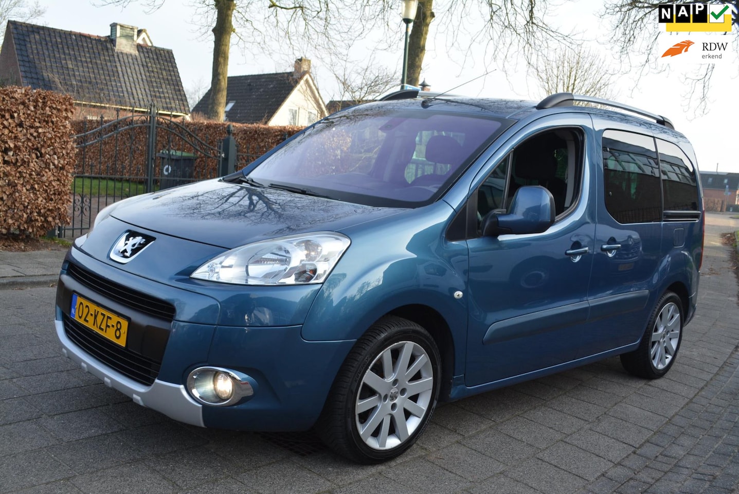 Peugeot Partner Tepee - 1.6 VTi XT Executive 1.6 VTi XT Executive - AutoWereld.nl