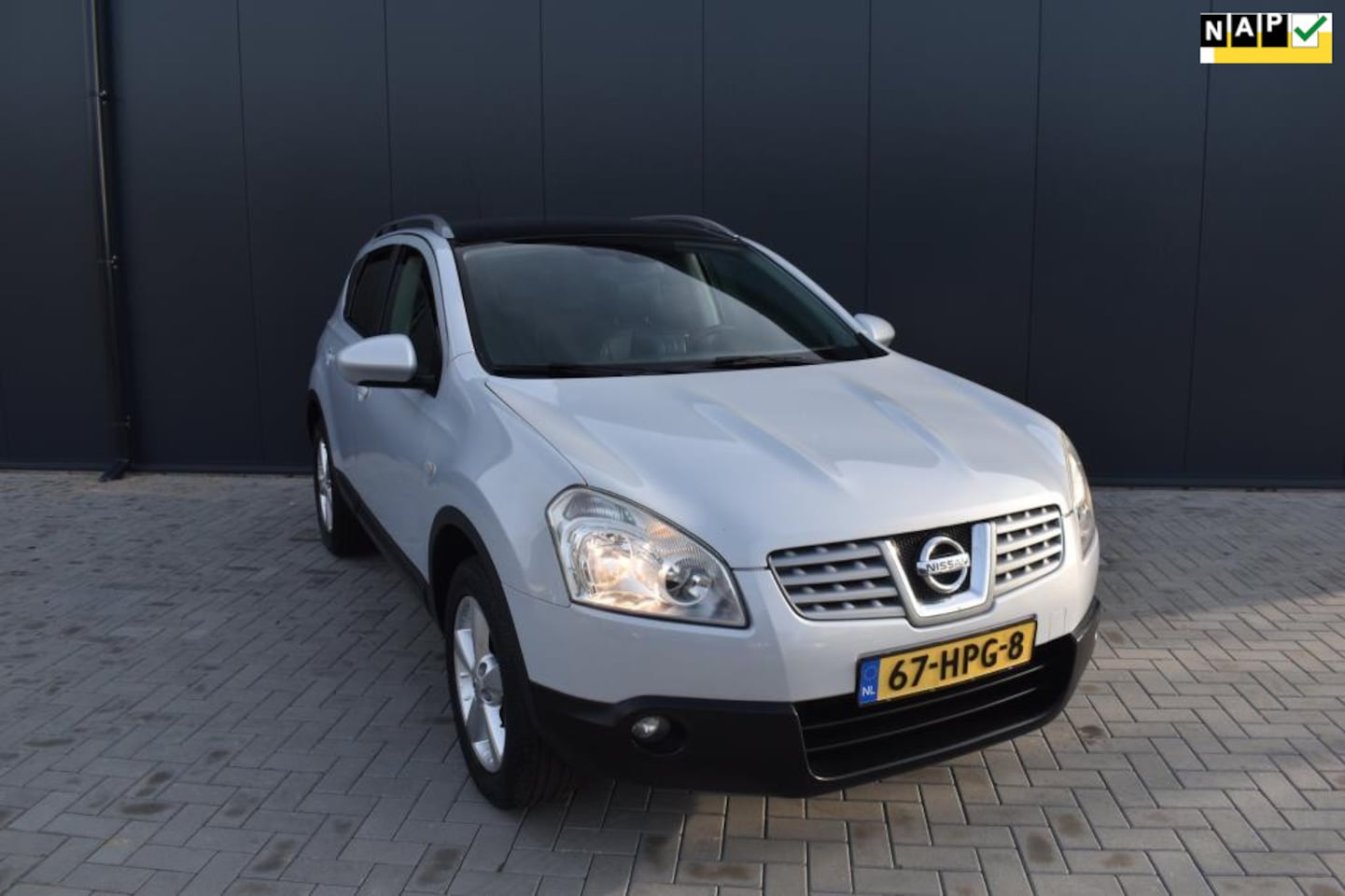 Nissan Qashqai - 2.0 Tekna |PANO-DAK|STOELVERW|LEDER| - AutoWereld.nl