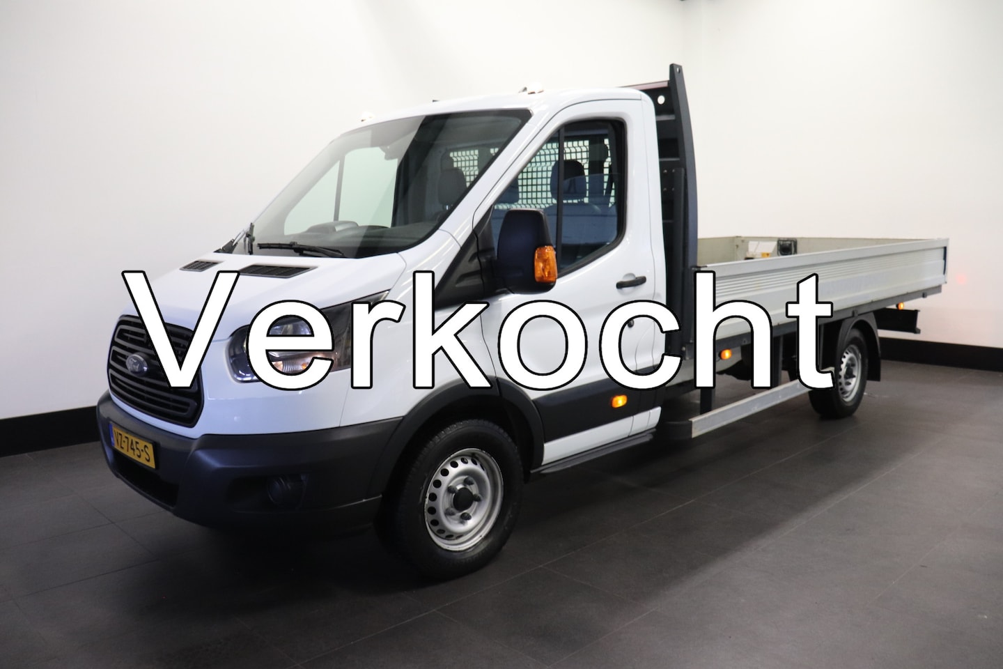 Ford Transit - 2.0 TDCI L4 Openlaadbak - EURO 6 - Airco - Trekhaak - € 14.900,- Excl. - AutoWereld.nl