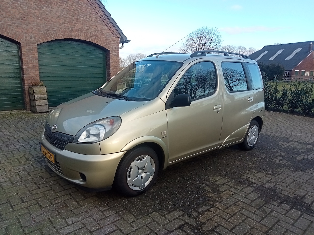 Toyota Yaris Verso - 1.3-16V VVT-i Luna - AutoWereld.nl