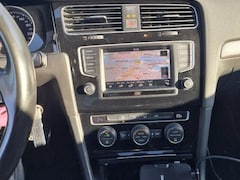 Volkswagen Golf - 1.2 TSI Connected Series