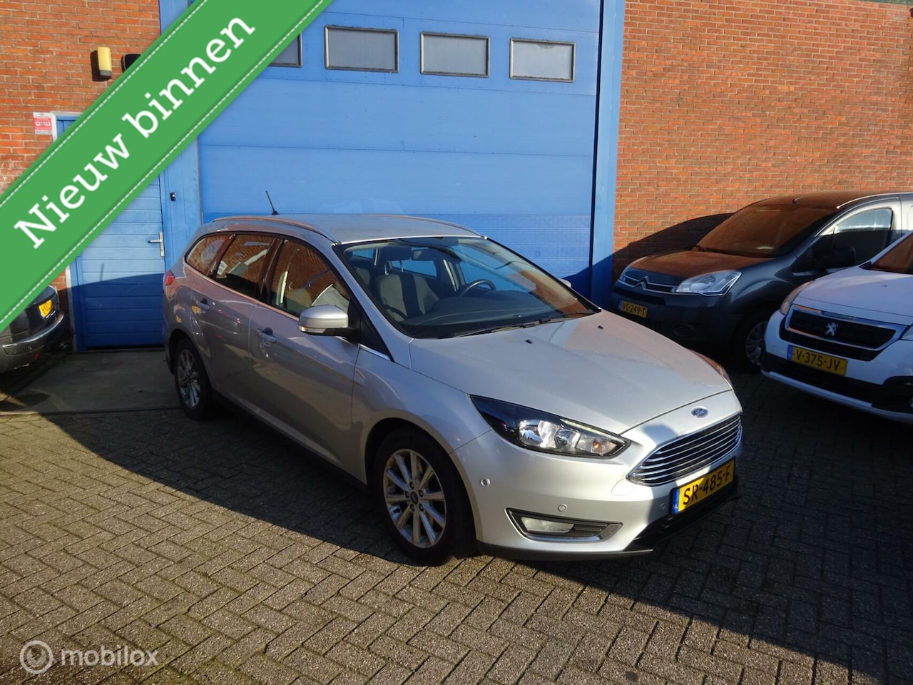 Ford Focus Wagon - 1.5 Titanium 1.5 Titanium - AutoWereld.nl