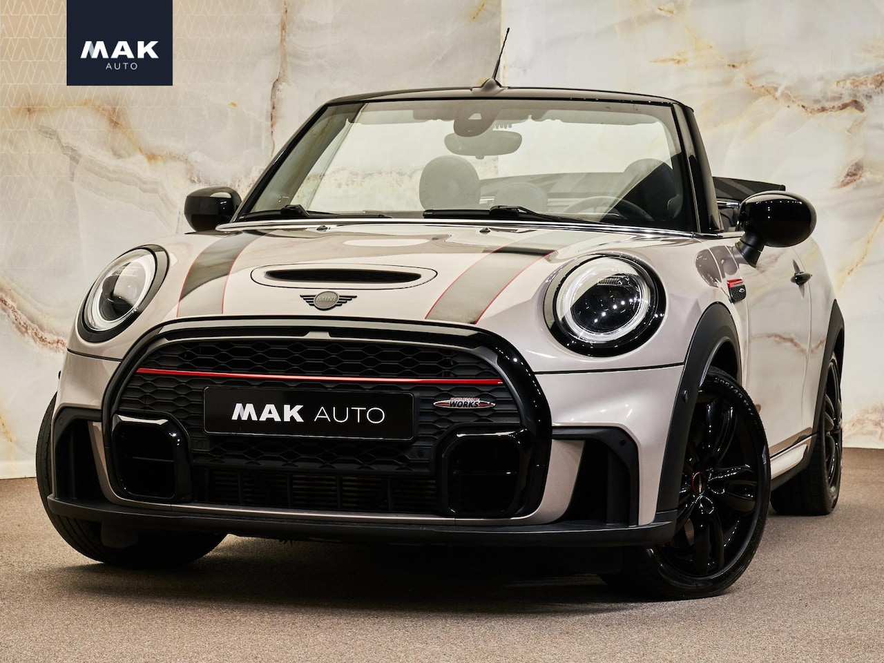 MINI Cabrio - 2.0 John Cooper Works 2.0 John Cooper Works, NL-auto, H/K, HUD, LED, 17", sport-stl., NP64k - AutoWereld.nl