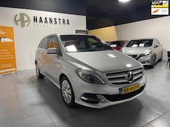 Mercedes-Benz B-klasse - 250 e Lease Edition 28 kWh Navigatie Dealer onderhouden