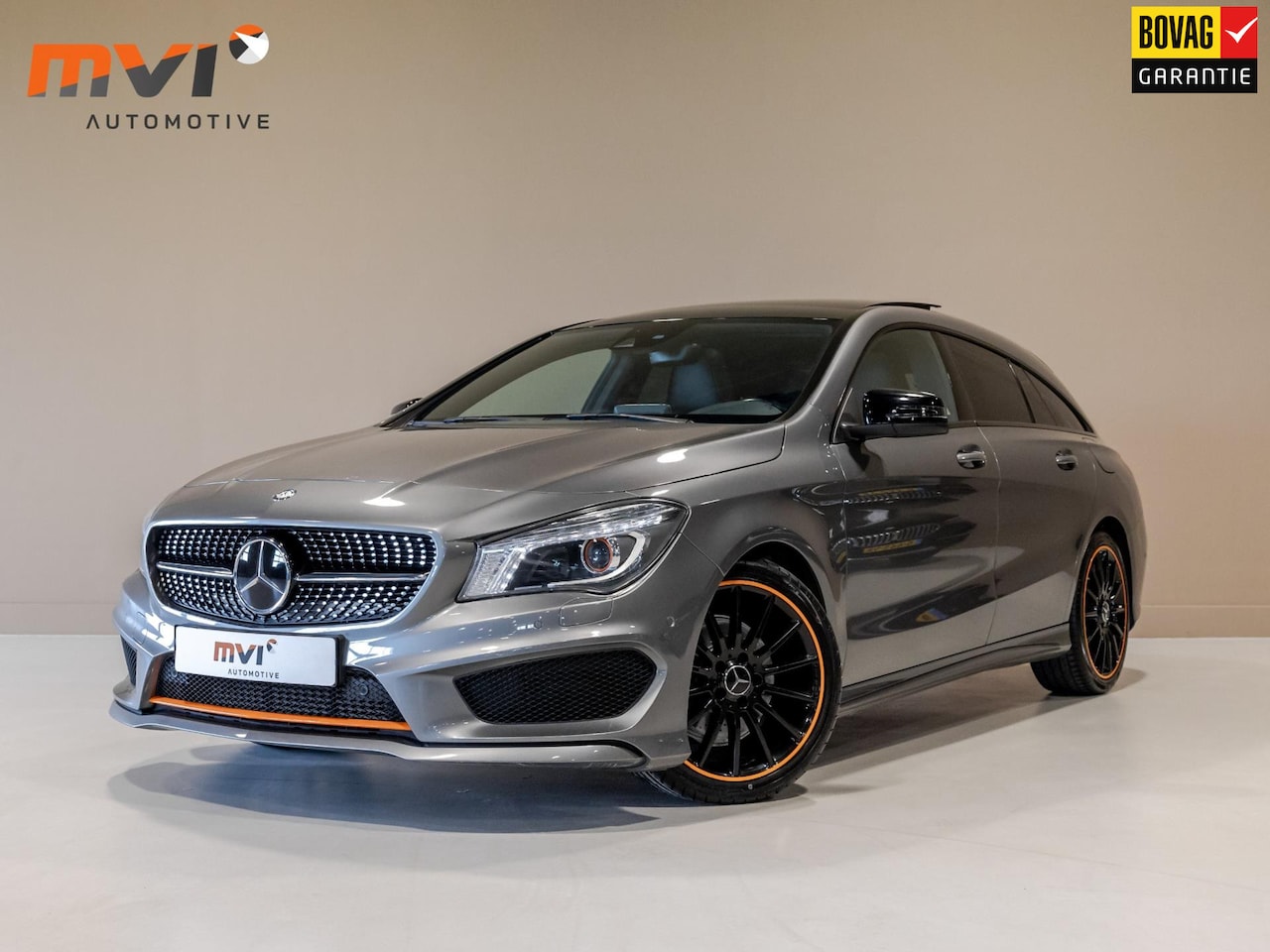 Mercedes-Benz CLA-klasse Shooting Brake - 200 AMG-Line OrangeArt Edition / 156pk / Panorama dak / Dodehoek herkenning / - AutoWereld.nl