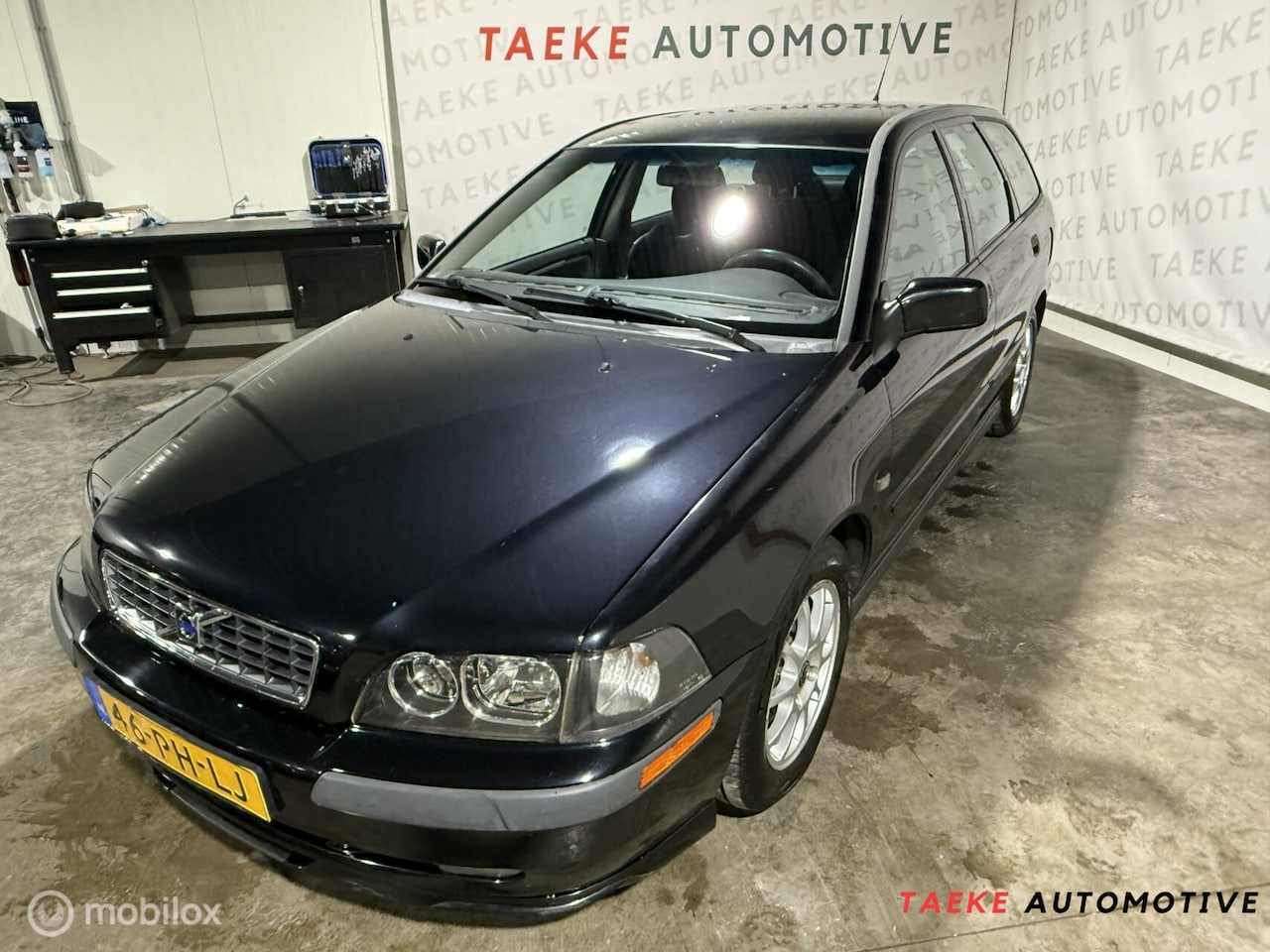 Volvo V40 - 1.8 Europa Nordic AUT/Airco/Cruise/Stoelver - AutoWereld.nl