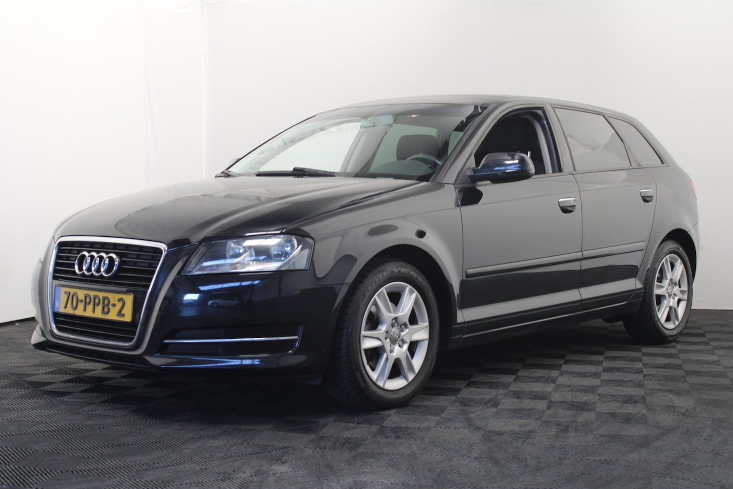 Audi A3 Sportback - 2.0 TDI Attraction Pro Line 2.0 TDI Attraction Pro Line - AutoWereld.nl