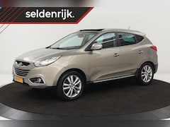 Hyundai ix35 - 2.0i 4WD i-Catcher | 2e eigenaar | Panoramadak | Leder | Trekhaak | Camera | Navigatie | C