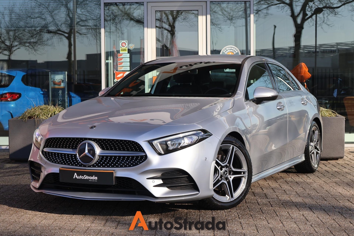 Mercedes-Benz A-klasse - Limousine A 180 AMG-Line 136pk 7G-DCT | LED | Camera | Cruise | Climate | Navi | - AutoWereld.nl