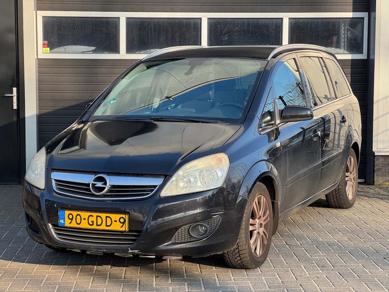 Opel Zafira - 1.8 Cosmo Automaat, Navi, NAP - AutoWereld.nl