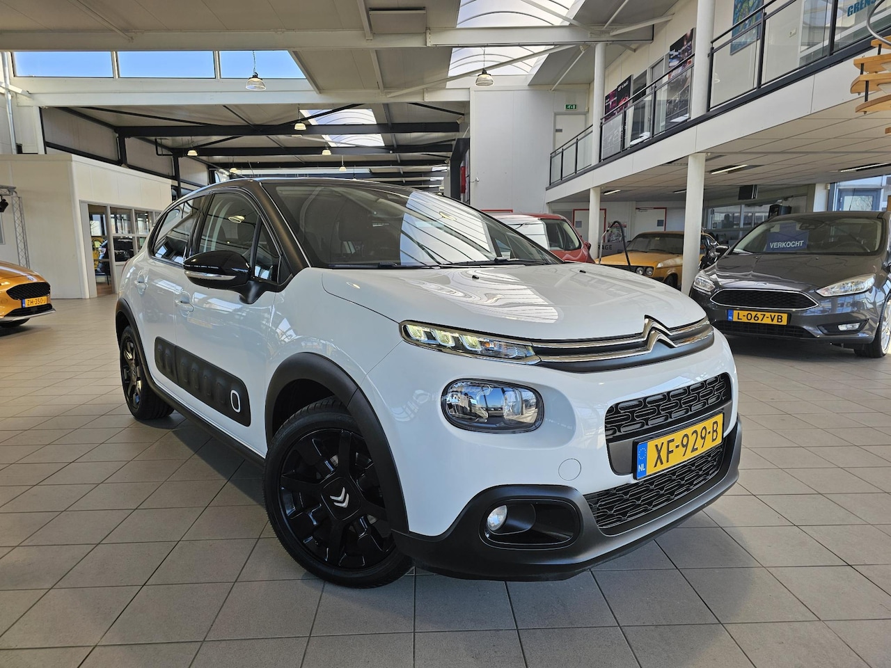 Citroën C3 - 1.2 PureTech S&S Shine 1.2 PureTech S&S Shine - AutoWereld.nl