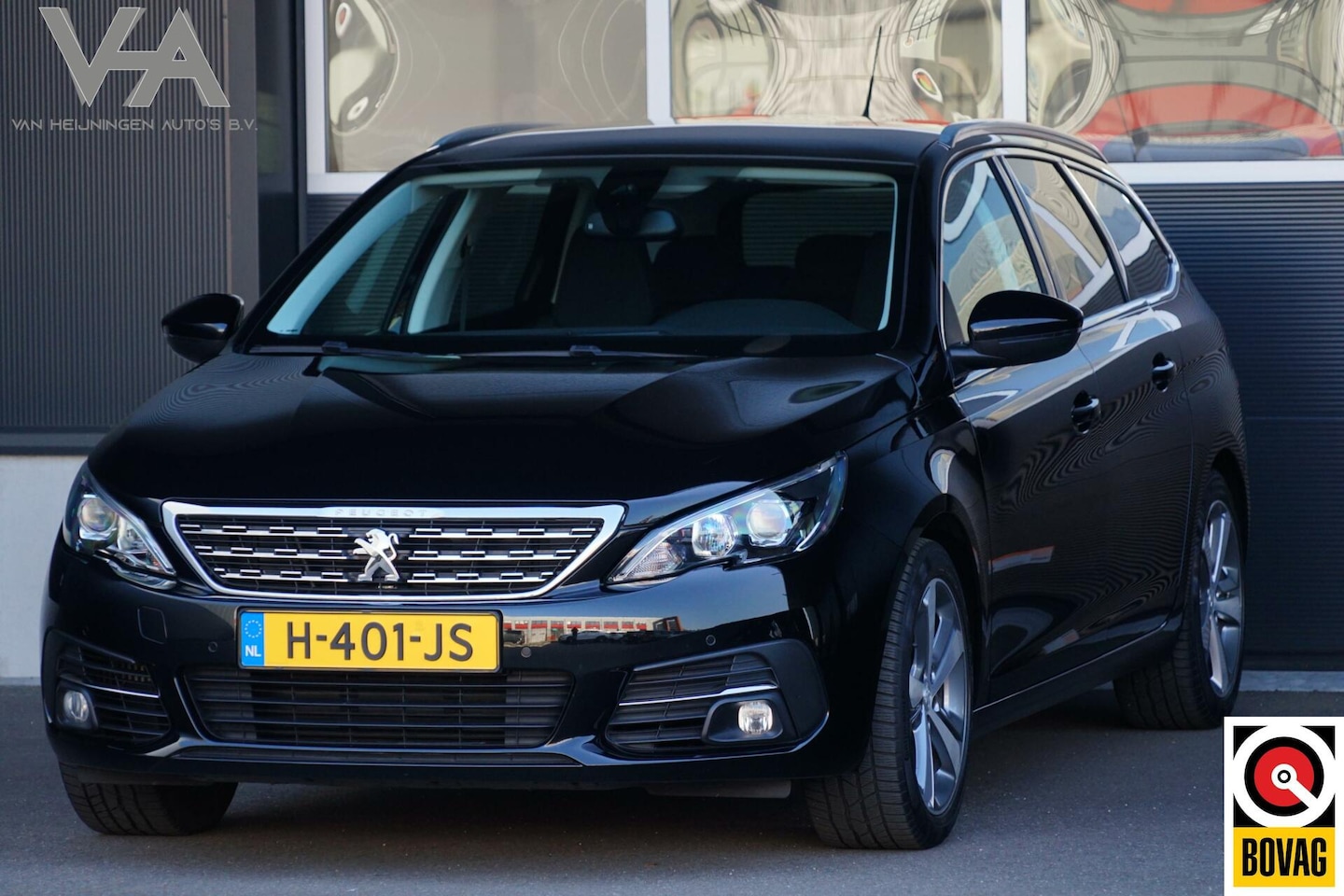 Peugeot 308 SW - 1.2 PureTech Blue Lease Premium 1.2 PureTech Blue Lease Premium, pano, cam. - AutoWereld.nl