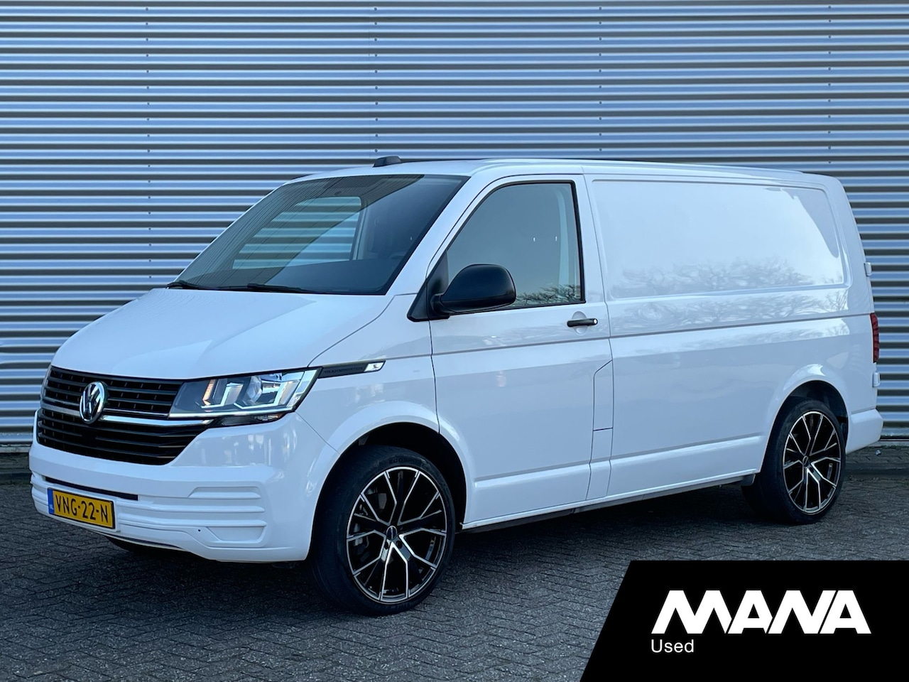 Volkswagen Transporter - 2.0TDI L1H1 26 Business Airco LM-Velgen CarPlay Airbag Cruise Trekhaak Sensoren 12V DIN Ar - AutoWereld.nl