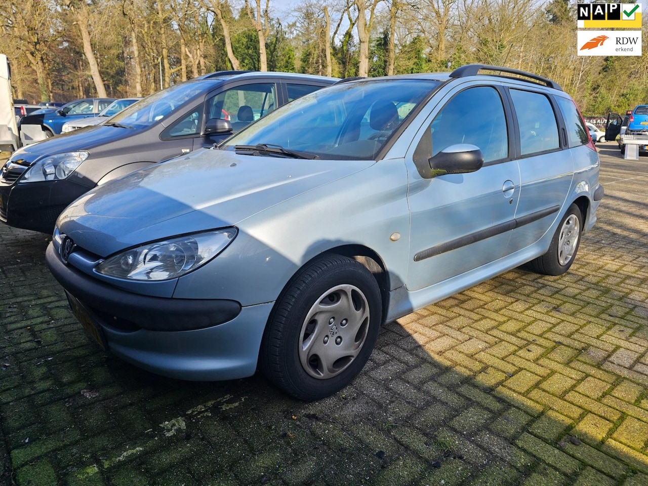 Peugeot 206 SW - 1.4 X-line 1.4 X-line (achteras vast) - AutoWereld.nl