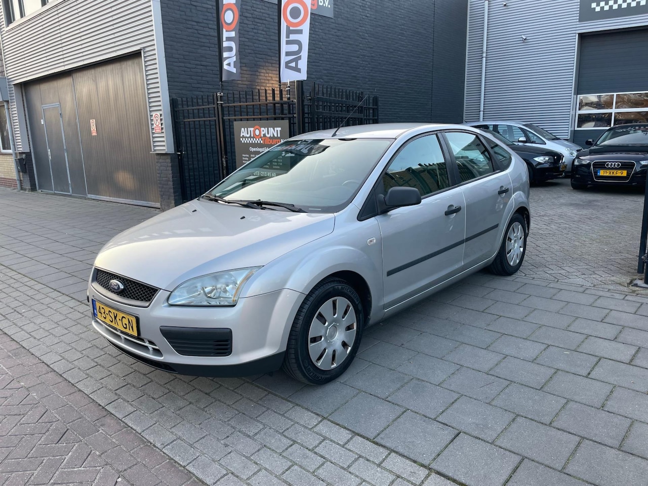 Ford Focus - 1.6-16V Champion 2e Eigenaar! Trekhaak Airco NAP APK - AutoWereld.nl