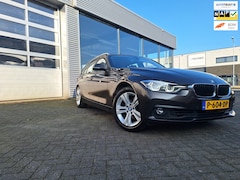 BMW 3-serie Touring - 320i High Executive/Navigatie*Cruise control/Lm velgen/Enz/