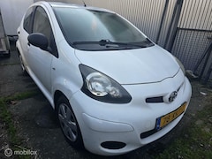 Toyota Aygo - 1.0-12V Now Airco 5 deurs