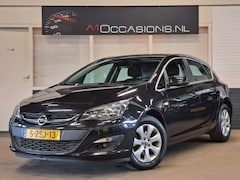 Opel Astra - 1.4 Edition + NAVI