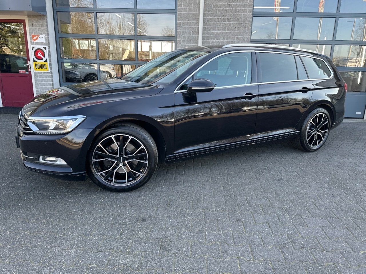 Volkswagen Passat Variant - 2.0 TDI Business Edition | CAMERA | TREKHAAK | - AutoWereld.nl