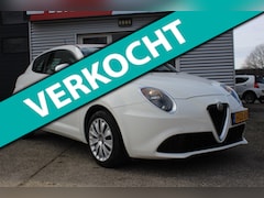 Alfa Romeo MiTo - 1.4 Super nette zuinige auto, airco, boekjes 70dkm, 2x sleutel, incl nieuwe apk en aflever