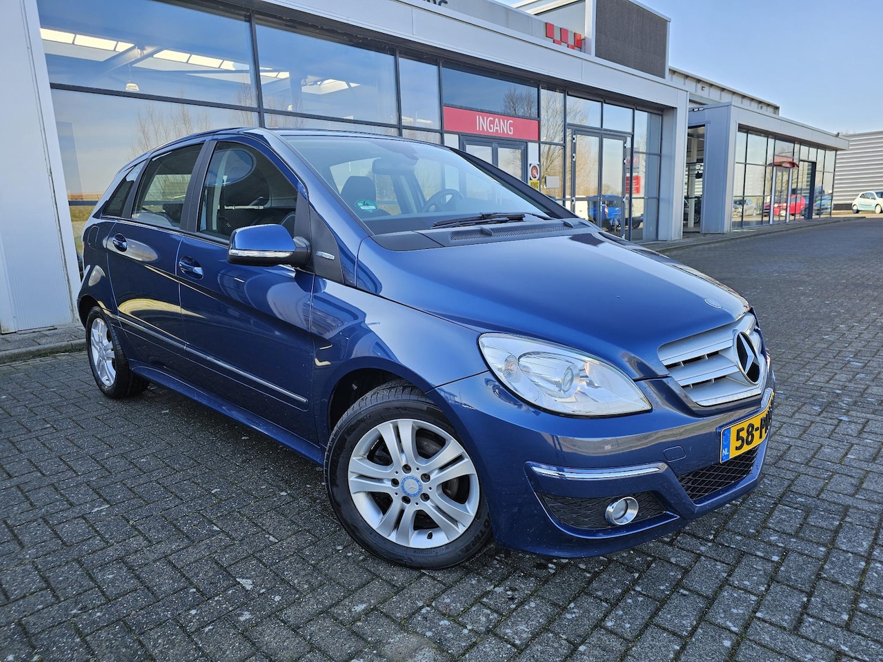 Mercedes-Benz B-klasse - 180 BlueEFFICIENCY Business CLass 180 BlueEFFICIENCY Business CLass - AutoWereld.nl