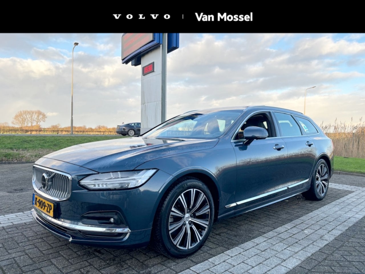 Volvo V90 - B4 Ultra Uitvoering Panodak Leder RTI Automaat - AutoWereld.nl