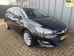 Opel Astra Sports Tourer - 1.4 Turbo Cosmo LPG //APK//NAP//Navi//Cruise//Airco//Elec.Ramen//CV+AB//Trekhaak//PDC//