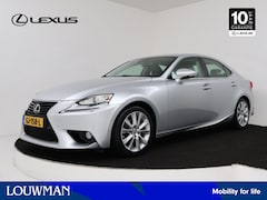 Lexus IS - 300h First Edition | Navigatie | Camera | LM velgen |