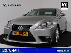 Lexus IS - 300h 25th Edition | Parkeersensoren | LM velgen | Stoelverwarming | Navigatie | Camera |