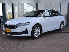 Skoda Octavia Combi - 1.5 TSI 116PK Edition | Stoel+stuurverwarming | Parkeersensoren | Trekhaak |