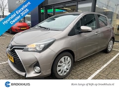 Toyota Yaris - 1.5 Hybrid Aspiration Automaat | All-Season | Navi | Parkeercamera | 100% Dealer onderhoud