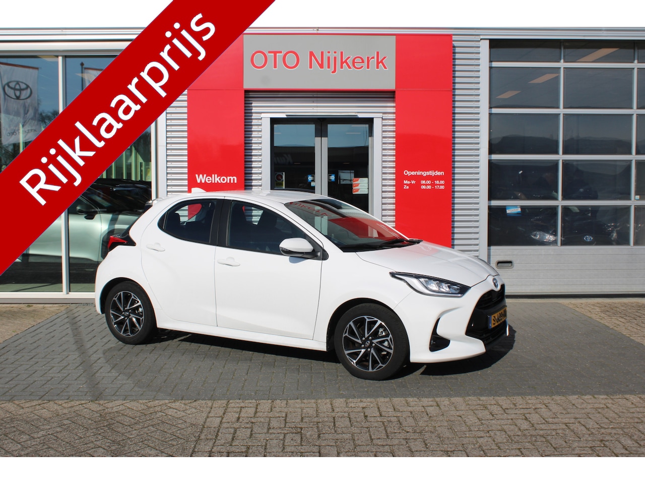 Toyota Yaris - 1.5 Hybrid Dynamic *Met trekhaak!* - AutoWereld.nl