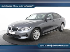 BMW 3-serie - 330e Business Edition Plus*1ste Eigenaar*Navigatie*Leer