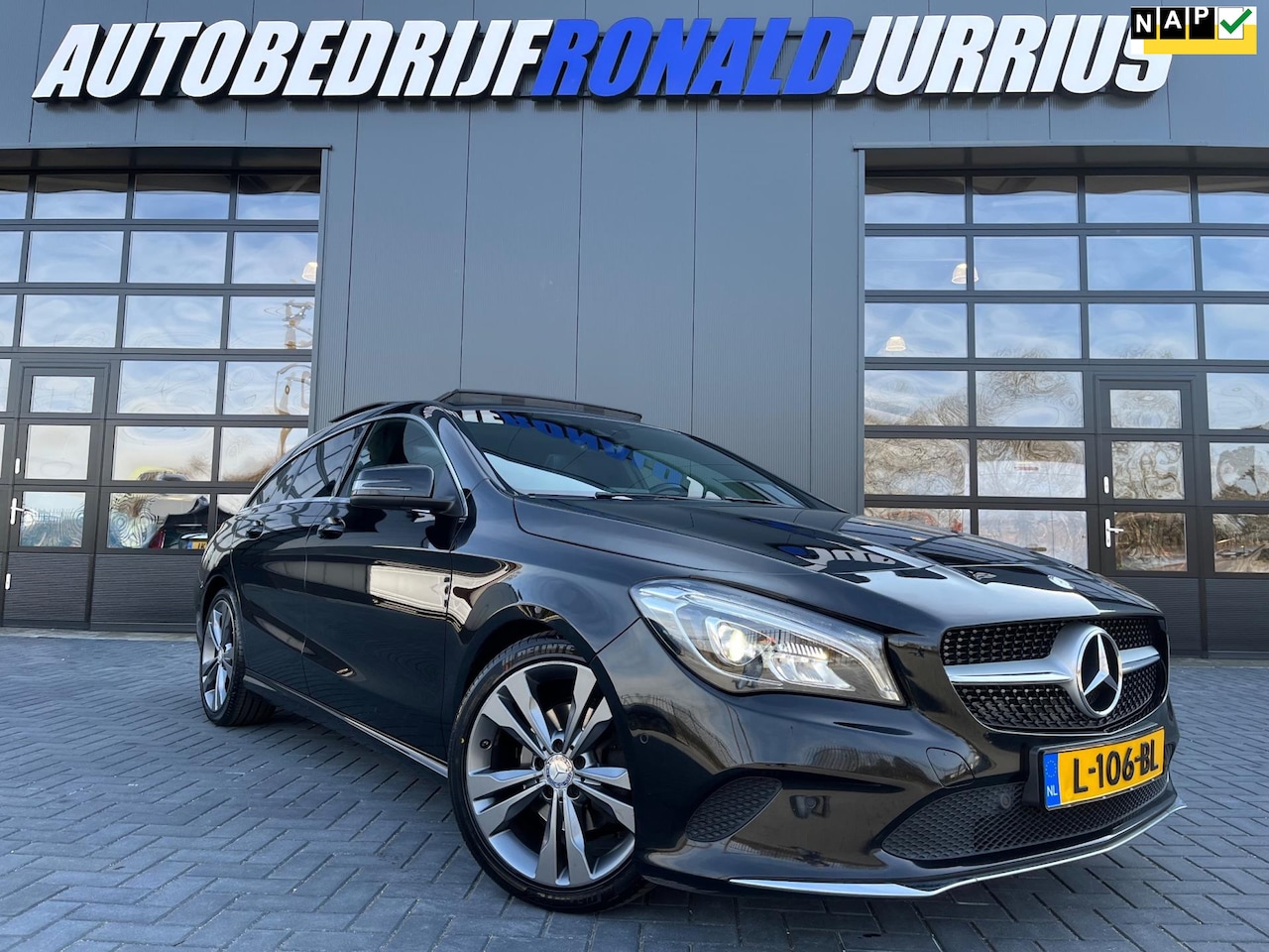 Mercedes-Benz CLA-klasse Shooting Brake - 180 AMG Night Edition Plus Panoramadak/Half-Leder/18Inch/Groot Navigatie/Full Led - AutoWereld.nl