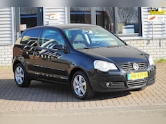 Volkswagen Polo - 1.2 Easyline NAVI STOELVERWARMING